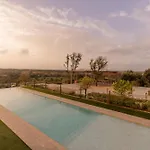 Bufi, Espectacular Casa Con Piscina Interior