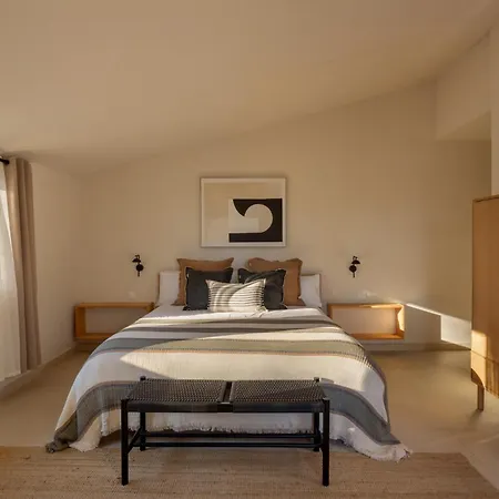 Bufi, Espectacular Casa Con Piscina Interior Llagostera