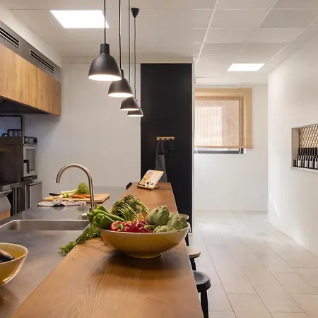 Bufi, Espectacular Casa Con Piscina Interior Llagostera