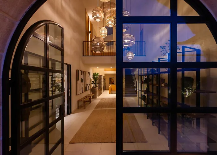 Bufi, Espectacular Casa Con Piscina Interior 利亚戈斯特拉