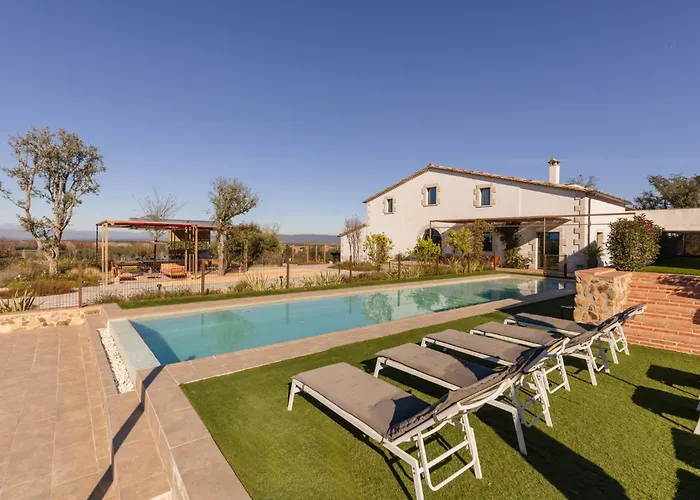 Bufi, Espectacular Casa Con Piscina Interior * Llagostera