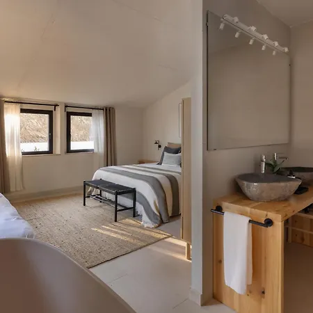 Bufi, Espectacular Casa Con Piscina Interior וילה יאגוסטרה